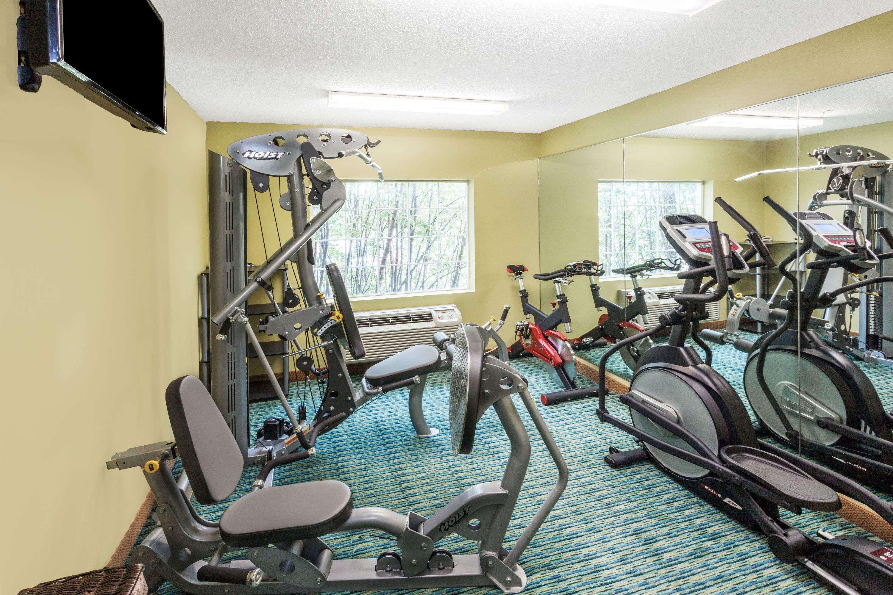 Comfort Inn & Suites Louisville Airport Fair & Expo Buitenkant foto