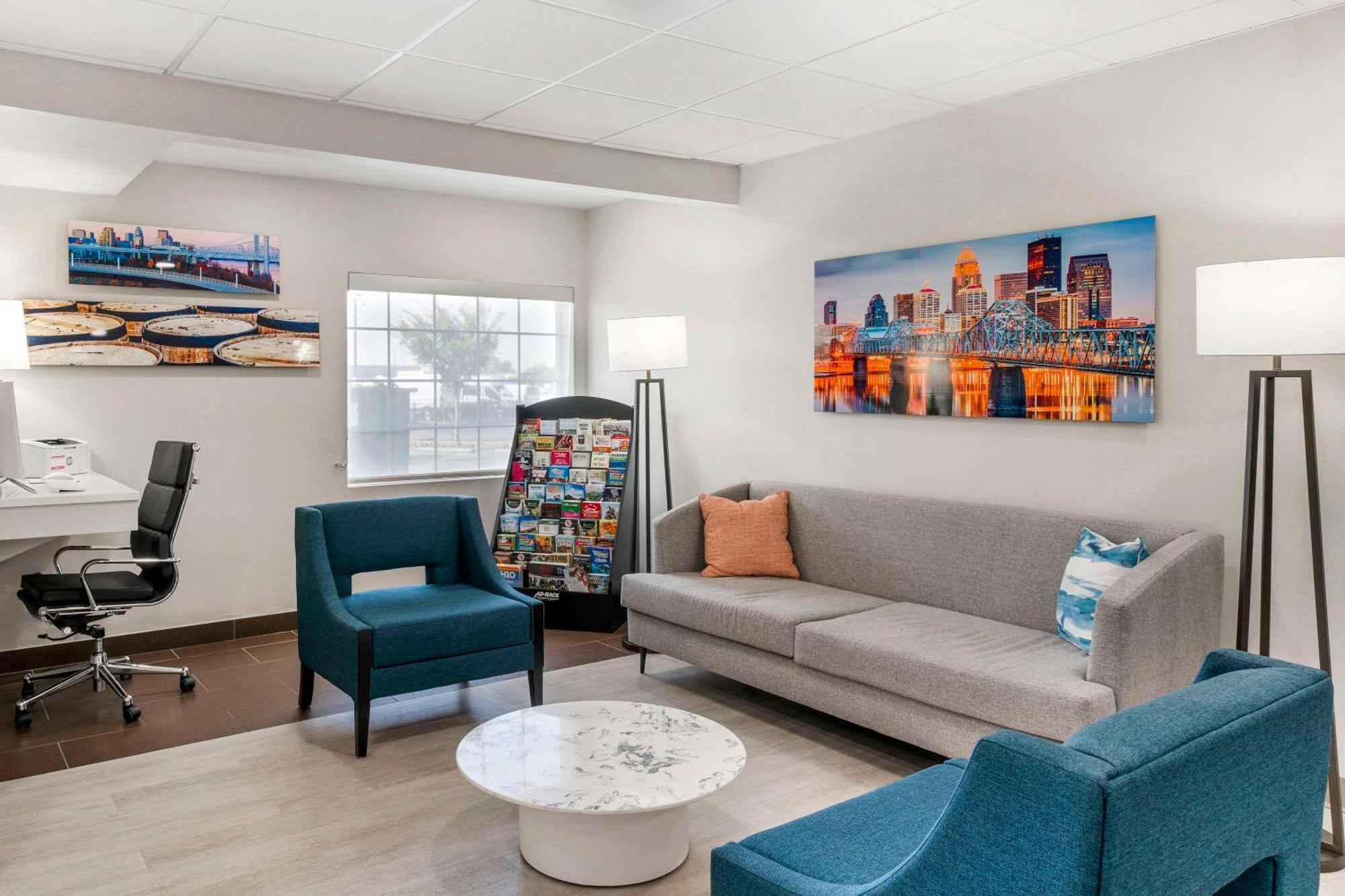Comfort Inn & Suites Louisville Airport Fair & Expo Buitenkant foto